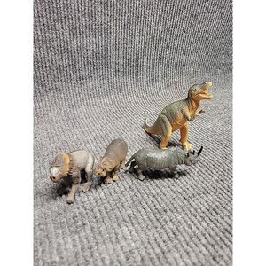 4 Pc Mixed Toy Animals Lot‎